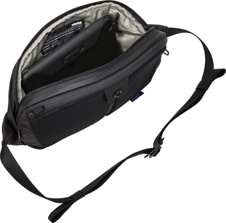 Thule Tact Crossbody 5L Black Thule