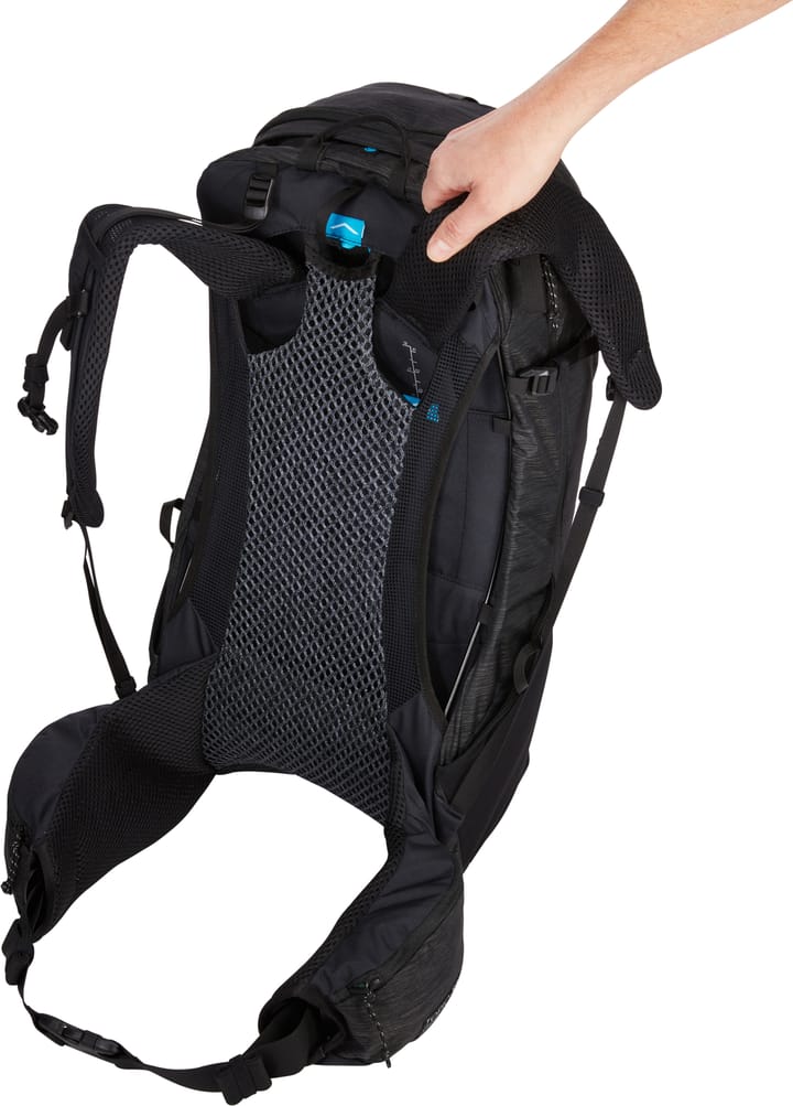 Topio 30L M Black Thule