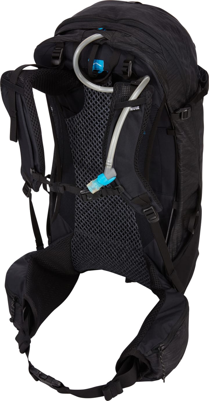 Topio 30L M Black Thule