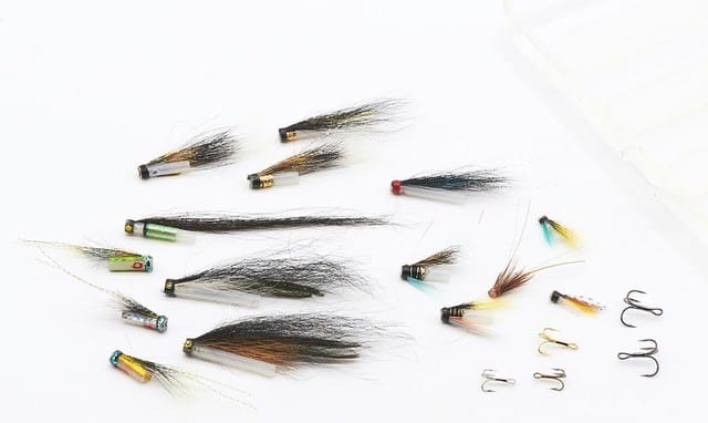 FishMadMan Riffling Hitch Fluesett Med Treblekroker 11 Riffling Hitch Tubefluer I Boks FishMadMan FishMadMan Riffling Hitch Fluesett Med Treblekroker 11 Riffling Hitch Tubefluer I Boks FishMadMan