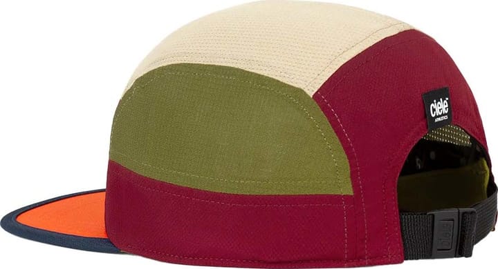 Ciele GOCap Field Iconic Bar Crimson Red/Terrain Ciele Ciele GOCap Field Iconic Bar Crimson Red/Terrain Ciele