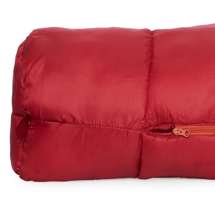 Urberg 3-season Sleeping Bag G5 Chili/Rio Red Urberg Urberg 3-season Sleeping Bag G5 Chili/Rio Red Urberg