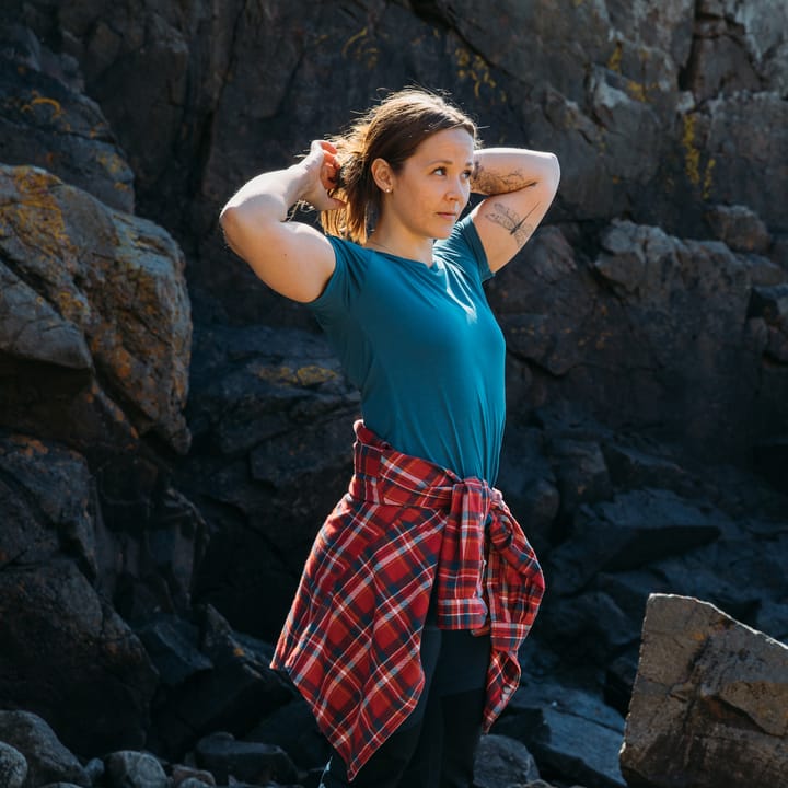 Urberg Vidsel Bamboo T-shirt Women's (spring 2022) Cabernet Urberg