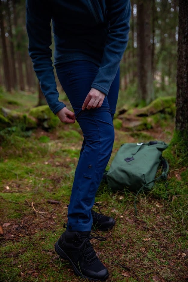 Women's Brodalen Zip-Off Hiking Pants Dark Navy Urberg