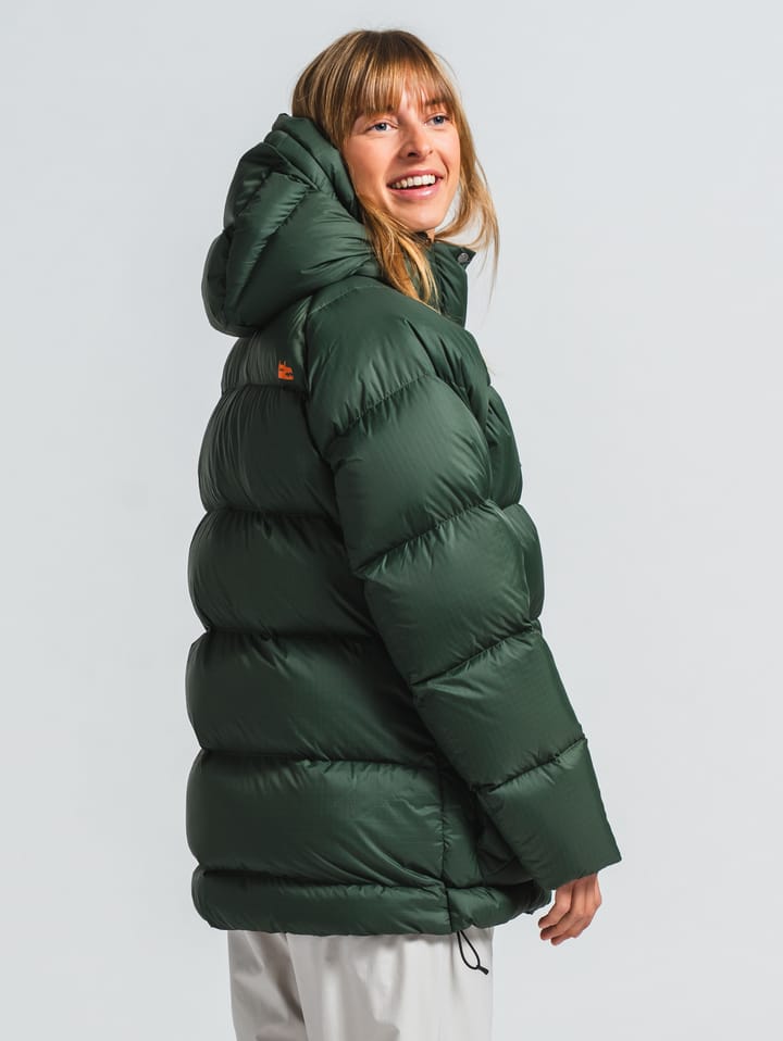 Varg Women's Tvärå Down Jacket Ivy Green Varg Varg Women's Tvärå Down Jacket Ivy Green Varg