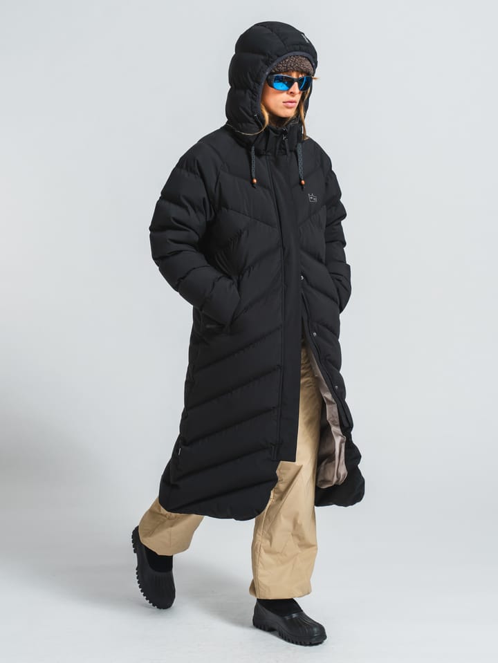 Varg Women's Kiruna Down Coat 2.0 Carbon Black Varg Varg Women's Kiruna Down Coat 2.0 Carbon Black Varg