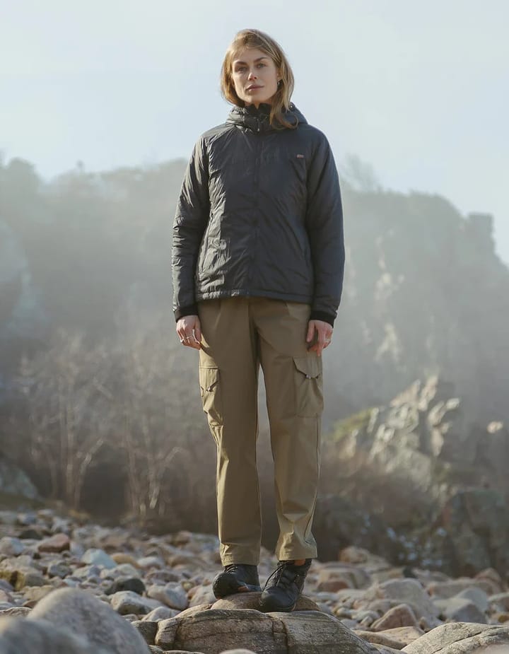 Varg Women's Tromsö Active Cargo Pant Covert Green Varg Varg Women's Tromsö Active Cargo Pant Covert Green Varg