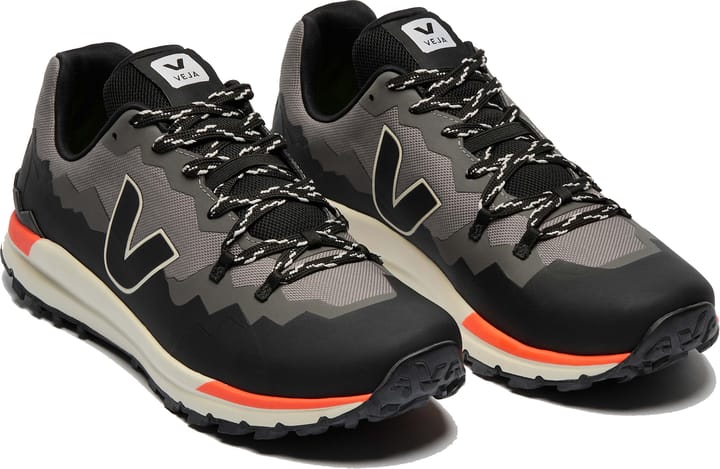 Veja Men's Fitz Roy Trek-Shell Basalte Black Veja