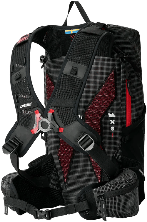USWE Rolltop VST 30L Daypack Black USWE