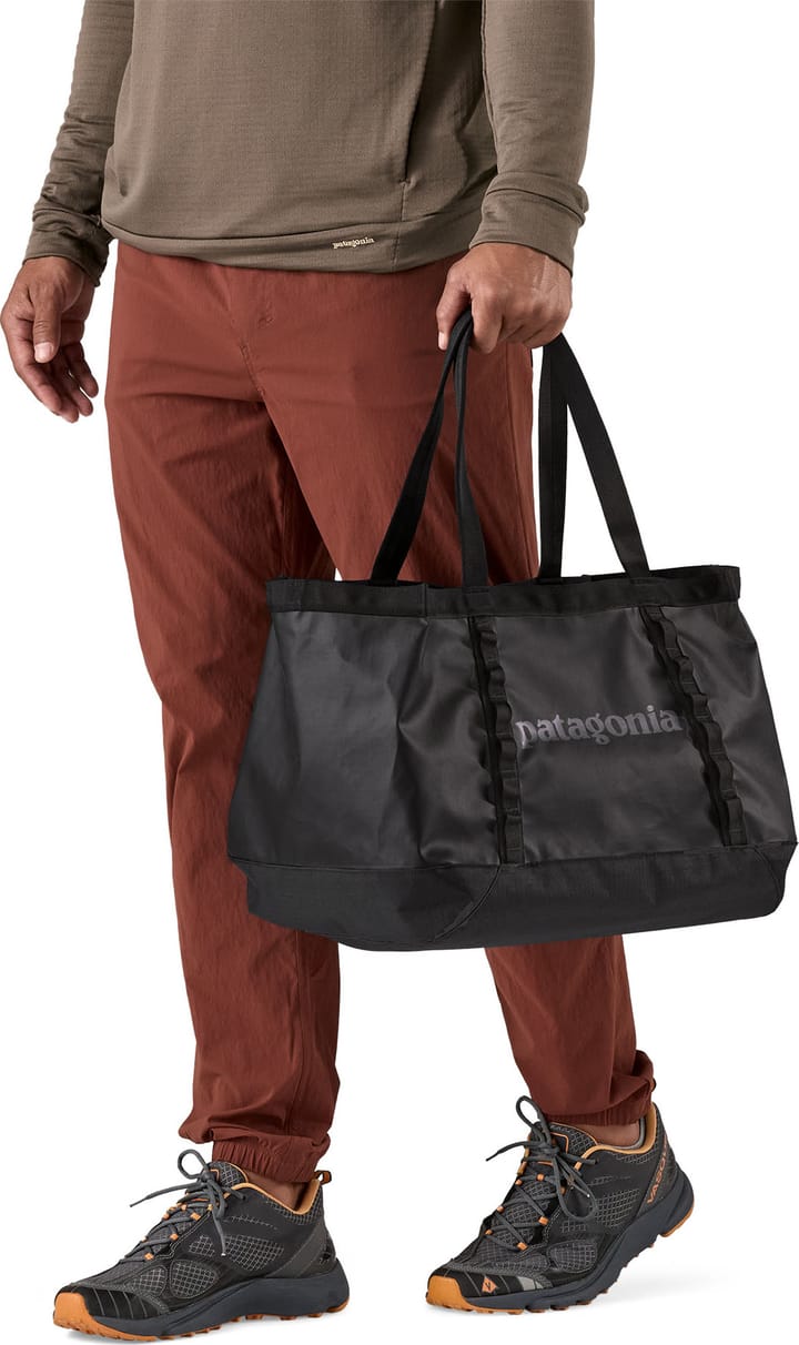 Patagonia Black Hole Tote 25L Black W/black Patagonia Patagonia Black Hole Tote 25L Black W/black Patagonia