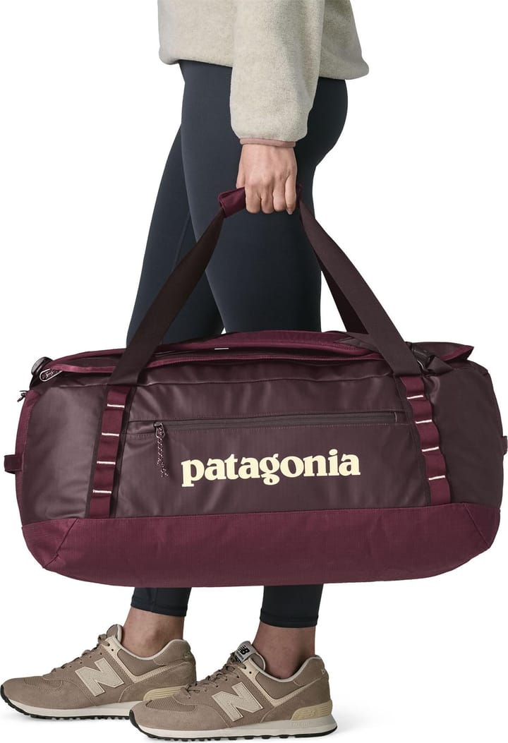 Patagonia Black Hole Duffel 55L Berry Fig Patagonia