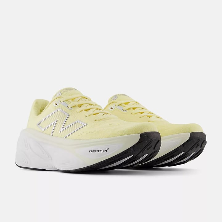 New Balance Freshfoam More V5 Parchment New Balance New Balance Freshfoam More V5 Parchment New Balance