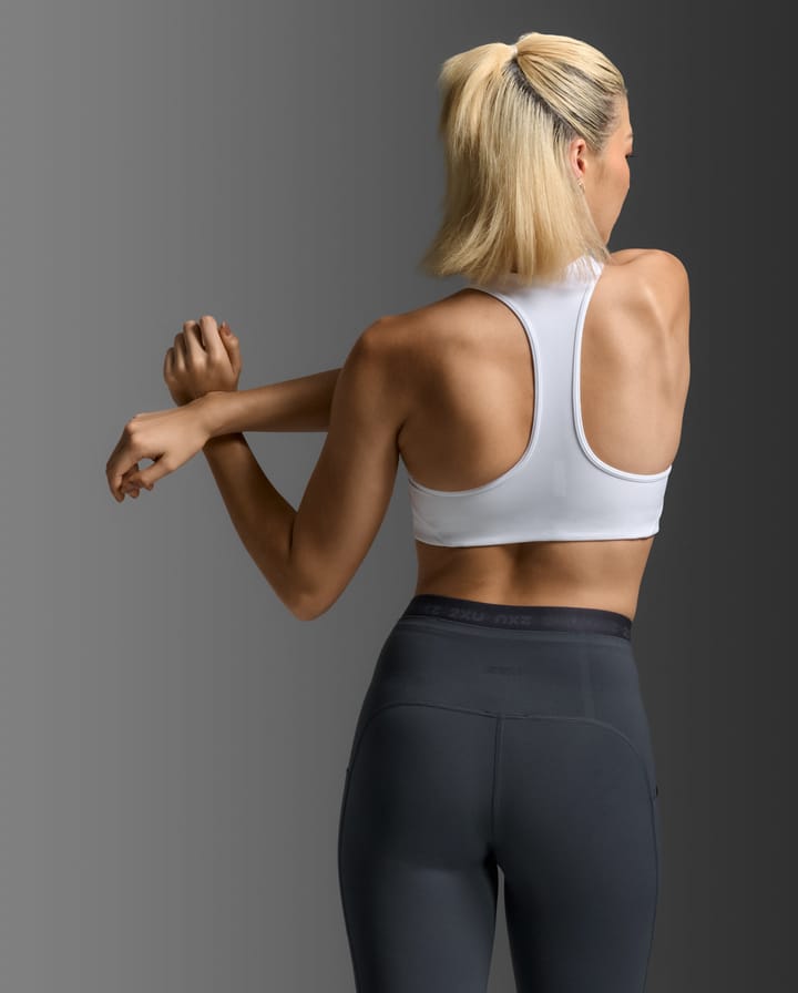 2XU Women's Form Racerback Medium Impact Bra White/white 2XU 2XU Women's Form Racerback Medium Impact Bra White/white 2XU