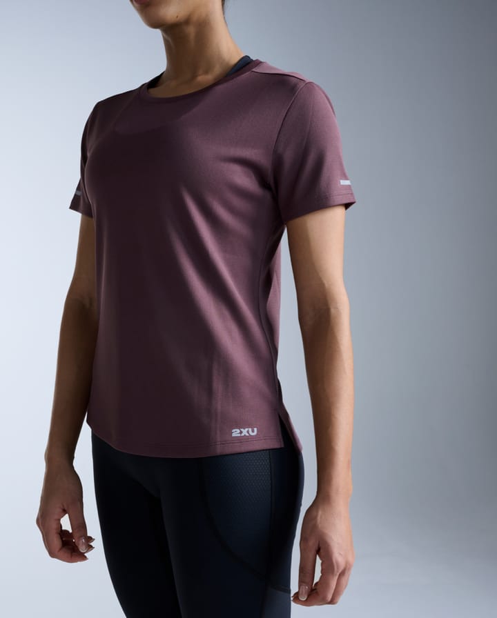 2XU Women'S Aero Mesh Tee Currant/silver Reflective 2XU