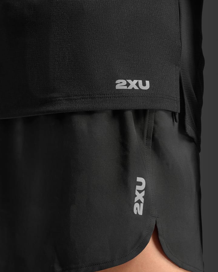 2XU Women'S Aero Mesh Long Sleeve Black/silver Reflective 2XU 2XU Women'S Aero Mesh Long Sleeve Black/silver Reflective 2XU