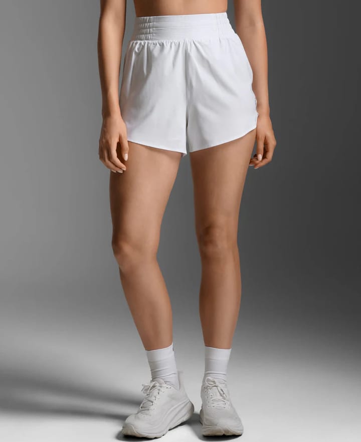 2XU Women's Aero Hi-Rise 2-In-1 3 Inch Shorts White/silver Reflective 2XU