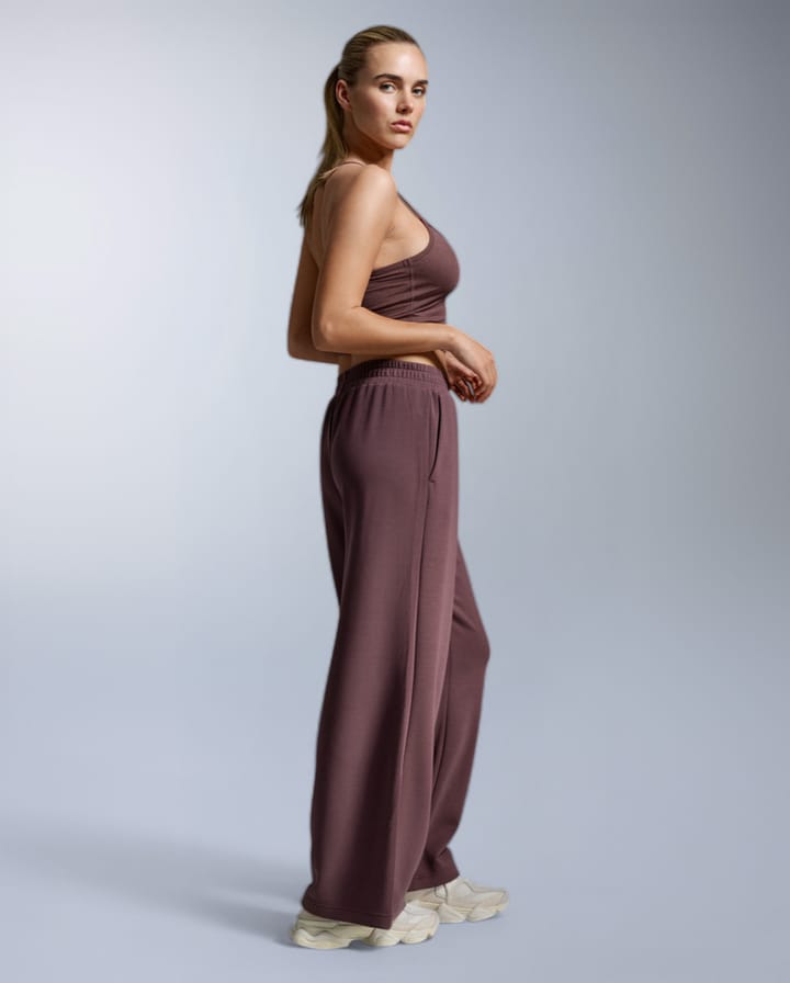 2XU Women'S Wonderluxe Sand Washed Wide Leg Pants Currant/white 2XU