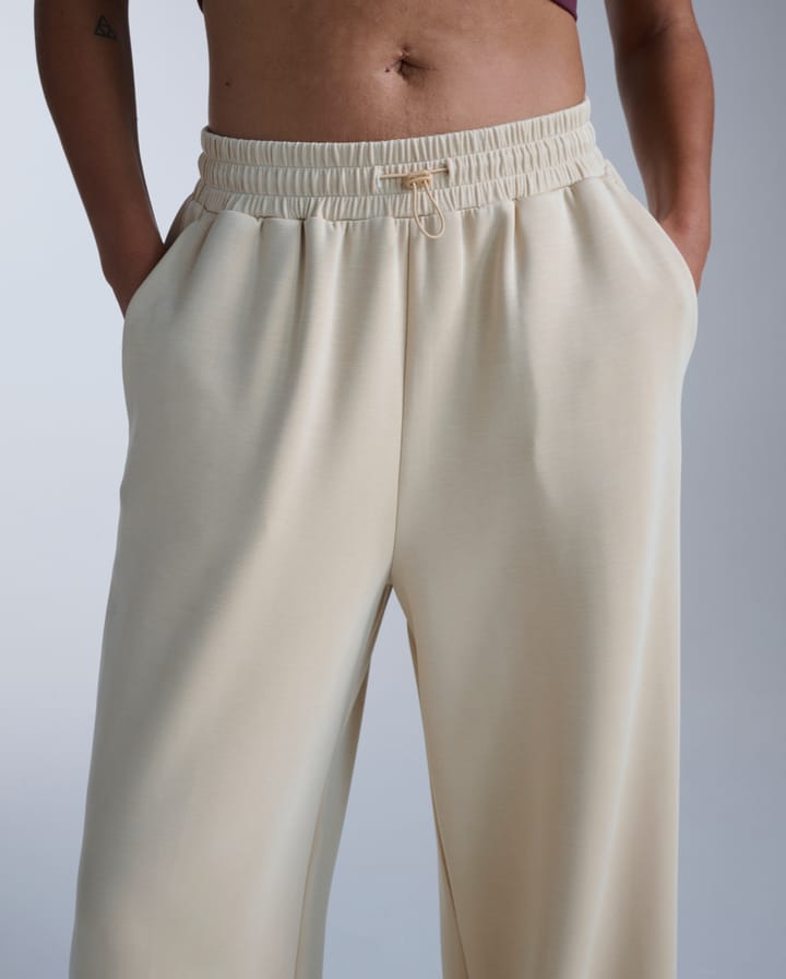 2XU Women'S Wonderluxe Sand Washed Wide Leg Pants Mojave Desert/white 2XU