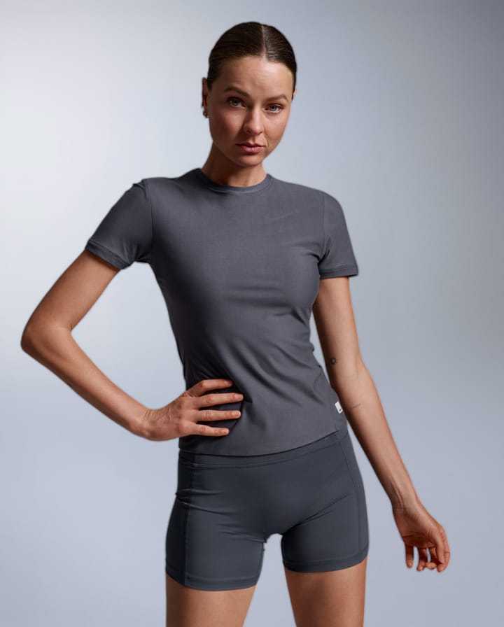 2XU Women'S Wonderluxe Fitted Tee India Ink/india Ink 2XU