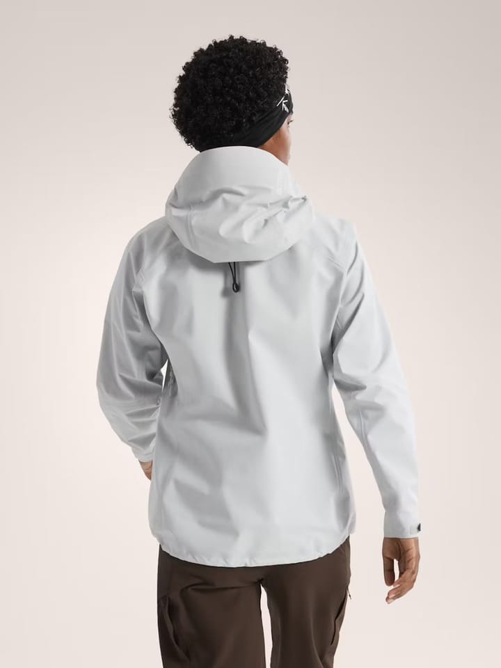 Arc'teryx Women's Beta SL Jacket Solitude Arc'teryx Arc'teryx Women's Beta SL Jacket Solitude Arc'teryx