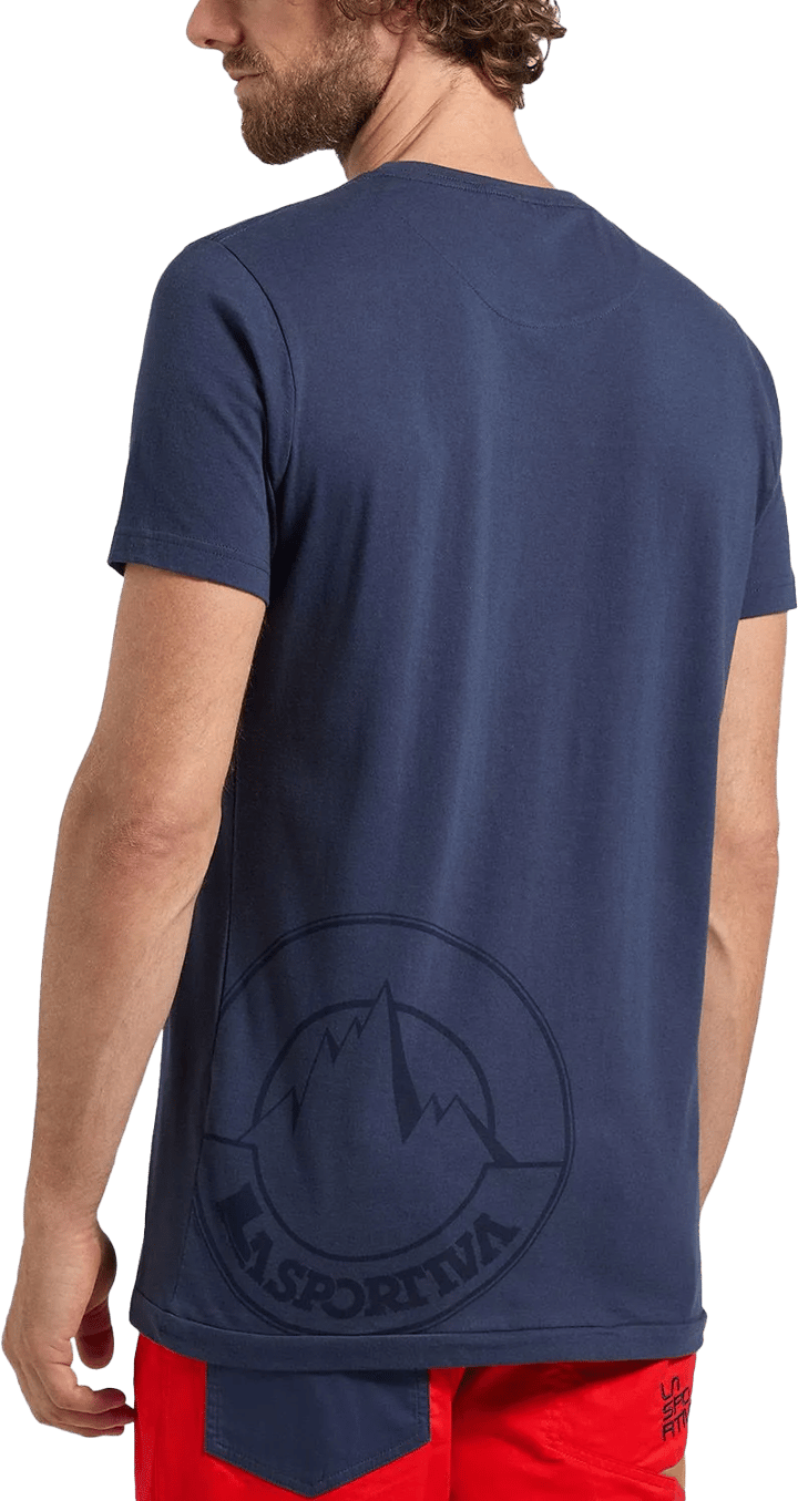 La Sportiva Men's Eighties Logo T-Shirt Night Sky La Sportiva La Sportiva Men's Eighties Logo T-Shirt Night Sky La Sportiva
