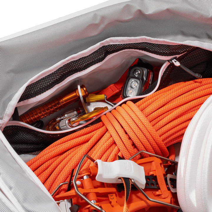 La Sportiva Nomad 70 Chalk/Black La Sportiva